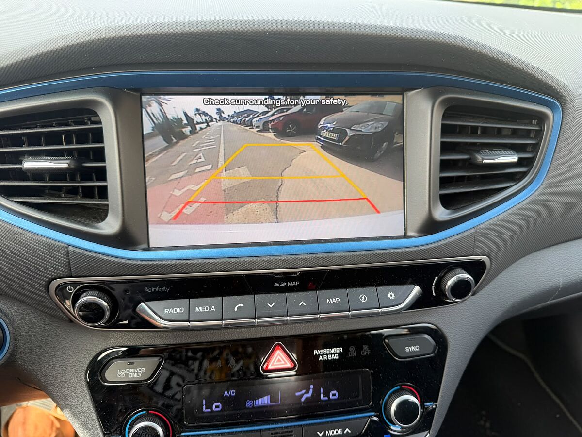 HYUNDAI IONIQ COMFORT 1.6 HEV AUTO SPANISH LHD IN SPAIN 60000 MILES SUPERB 2017
